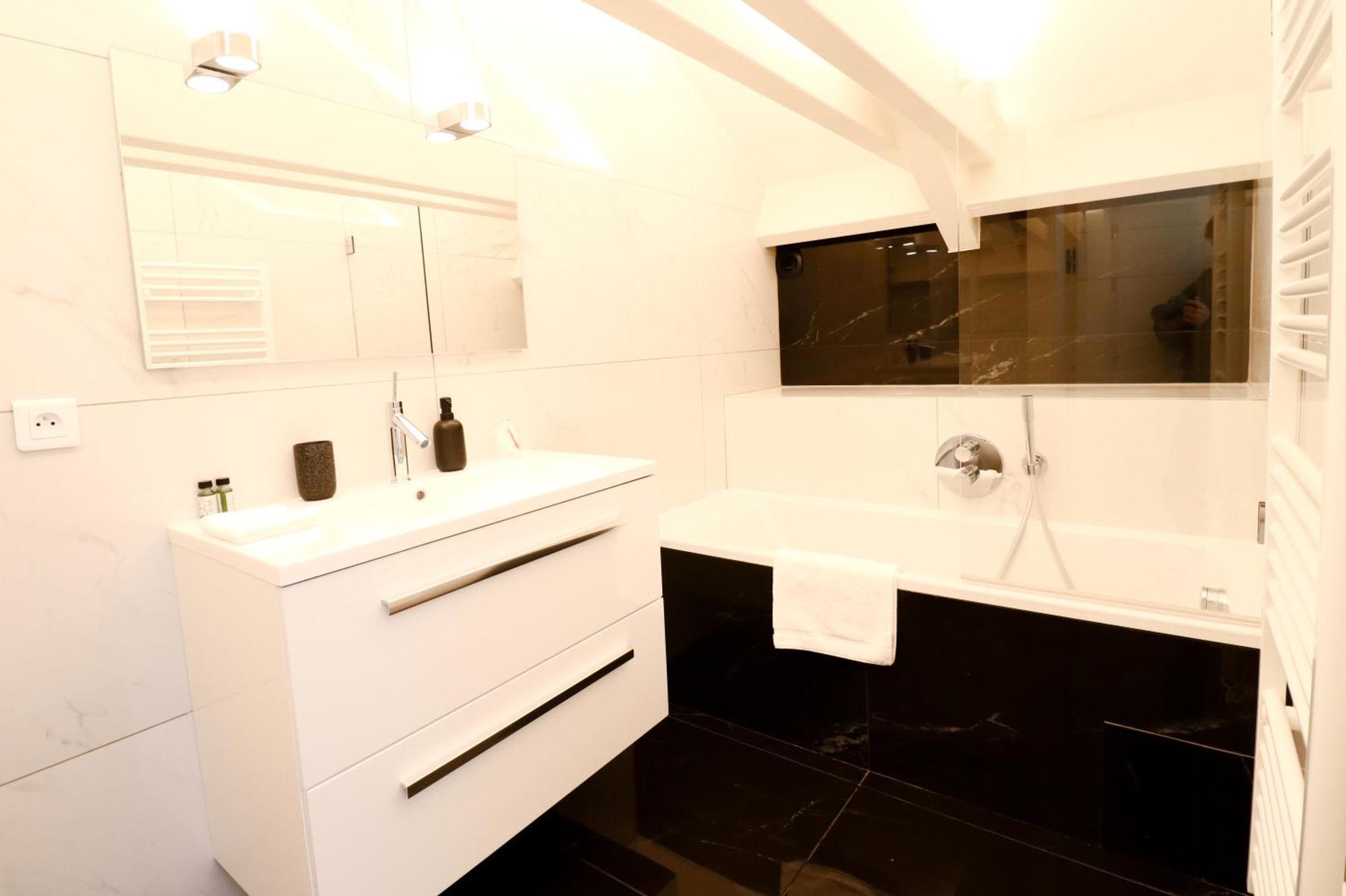 Residence Buttura Cannes Pokoj fotografie